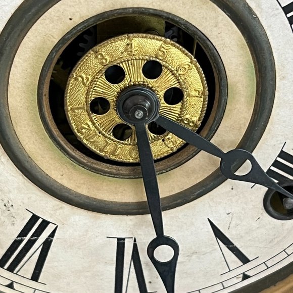 ANTIQUE INGRAHAM OAK AMERICAN GINGERBREAD CLOCK WORKING MANTLE MANTEL WINDUP - Picture 10 of 16